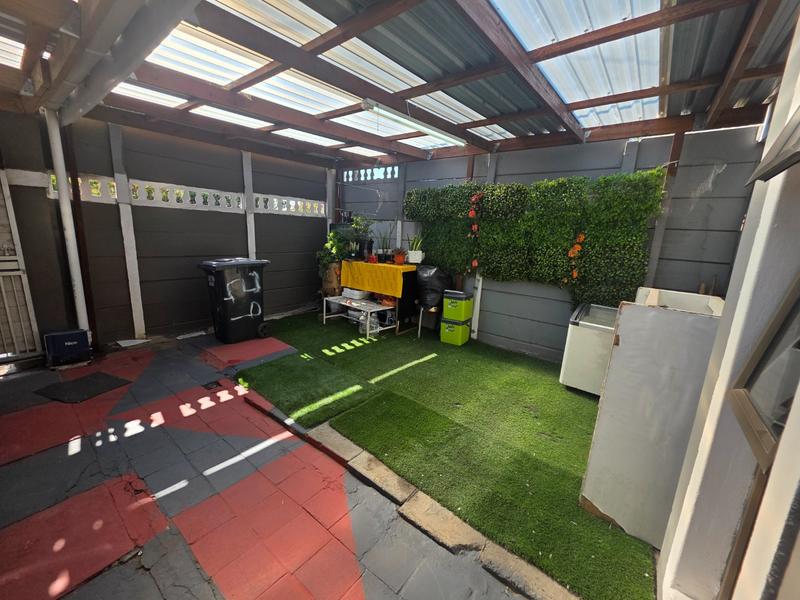 2 Bedroom Property for Sale in Parow Western Cape